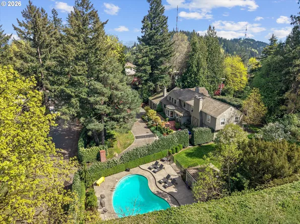 4192 SW Greenleaf Dr, Portland, OR 97221