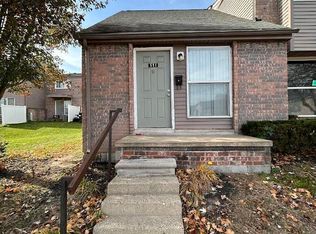 551 Villa Dr, Ypsilanti, MI 48198