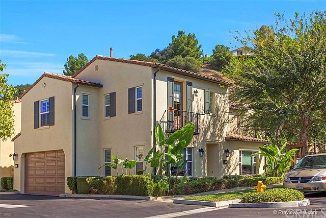 1st image of 872 Sunset Pl