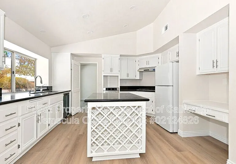11292 Cadbury Dr — Photo 9