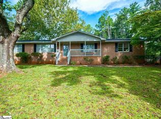 6 New Perry Rd, Greenville, SC 29617