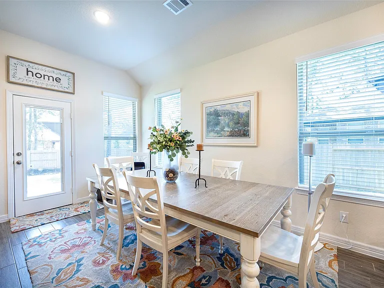 204 Golden Shiner Dr — Photo 11