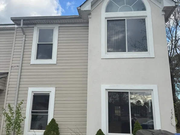 899 Old Clubhouse Rd, Virginia Beach, VA 23453