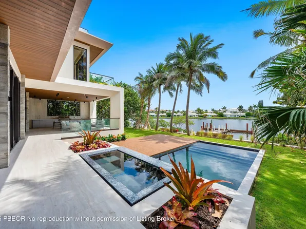 5 Barefoot Ln, Lantana, FL 33462