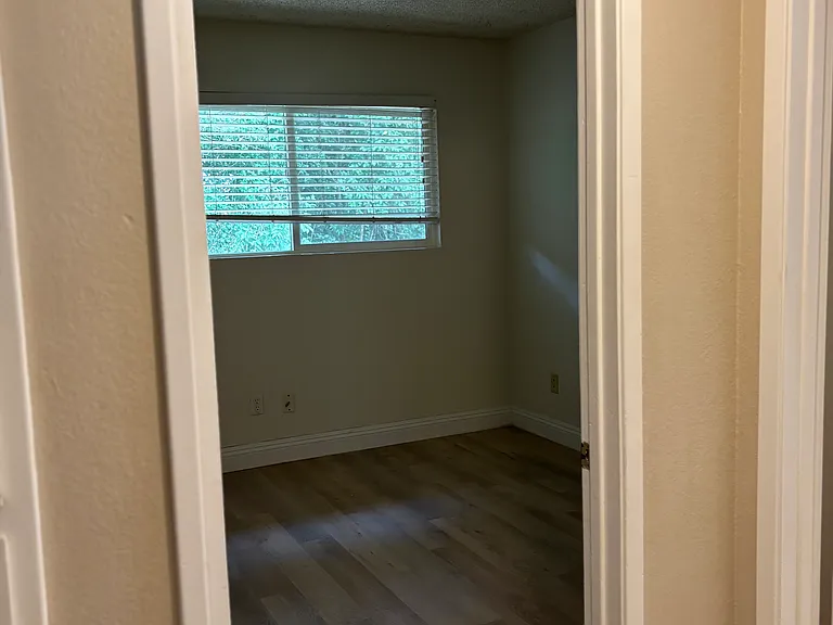 6075 Peoria Dr — Photo 9