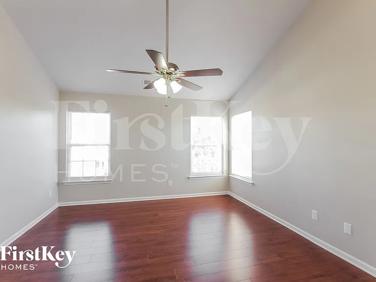 15236 Dehavilland Dr — Photo 8