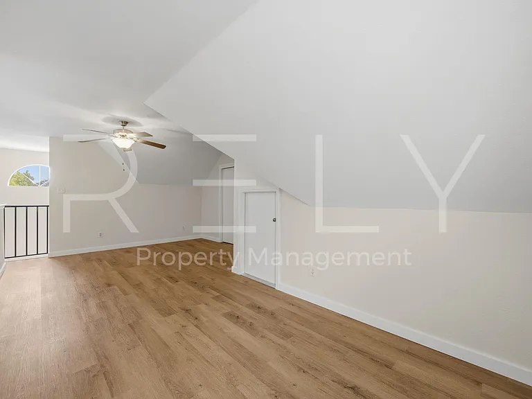 2908 Whisper Oaks Ln #D — Photo 33