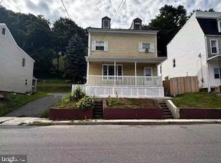 573 Peacock St, Pottsville, PA 17901