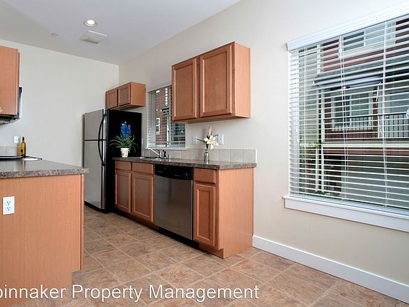 5th image of 645 S Trafton St APT B2