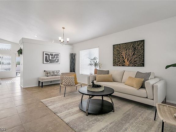 2nd image of 70 Tanglewood Dr