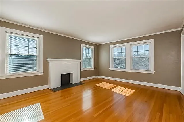 2 bed, 1300 sqft, $1,800 — Photo 2