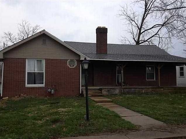 1st image of 304 E Cowing Dr