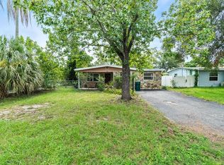 225 Emerald Ln, Largo, FL 33771