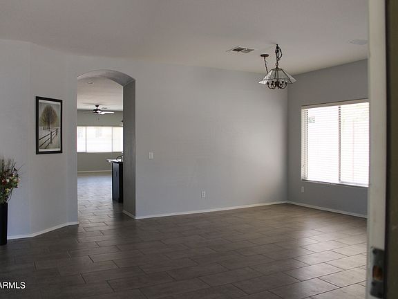 3rd image of 14271 W CLARENDON Avenue