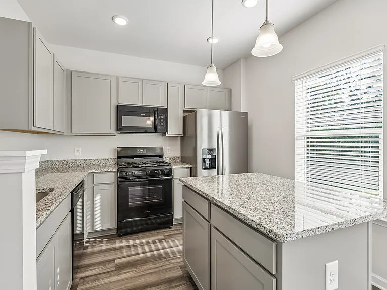 1017 Pinnacle Pkwy — Photo 19