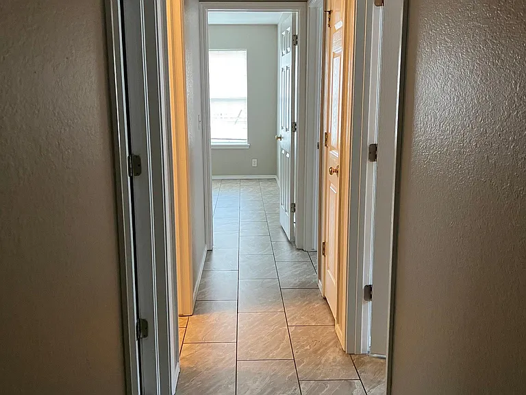 6119 S Madison Pl — Photo 11