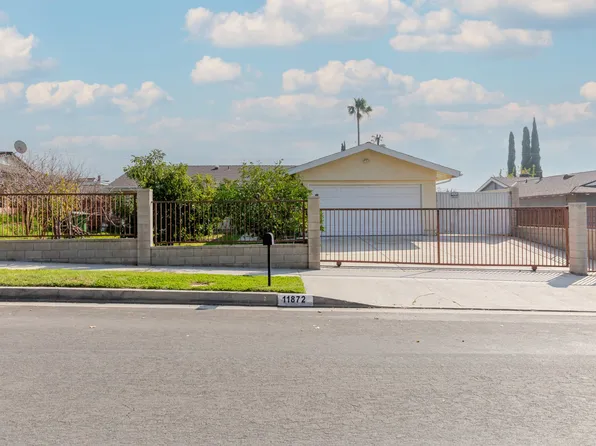 11872 Kathyann St, Sylmar, CA 91342