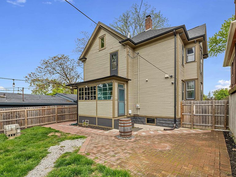 Listing photo 5