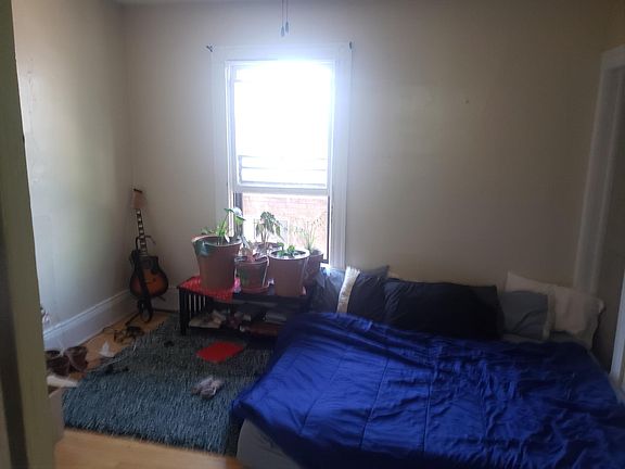 5th image of 1859 N Oakland Ave #A