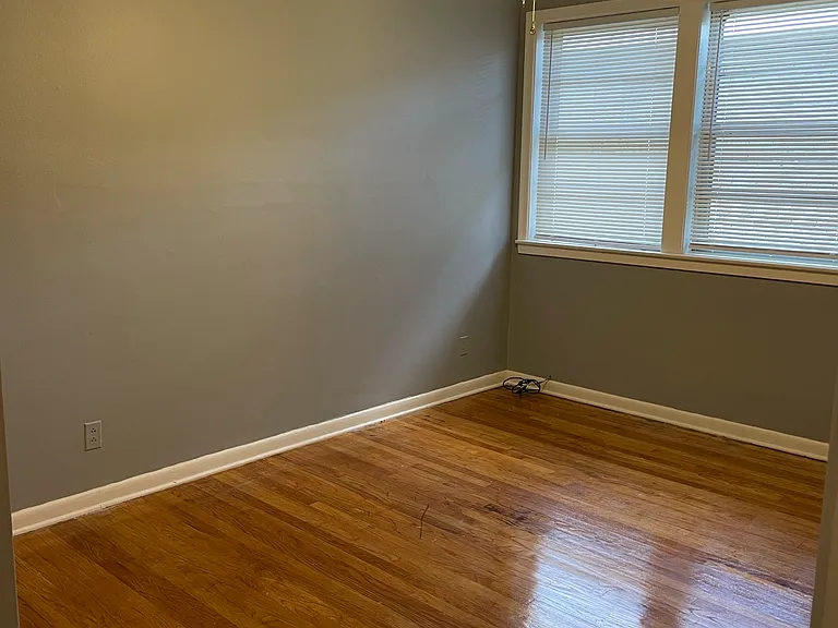 300 Jewel St #2 — Photo 6