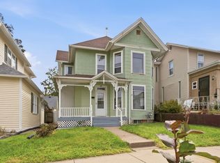 204 W 6th St, Muscatine, IA 52761