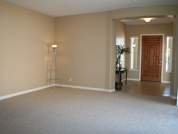 5th image of 1880 E Yellowstone Pl