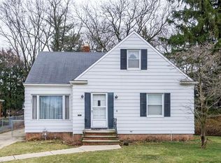6217 Stratford Dr, Parma Heights, OH