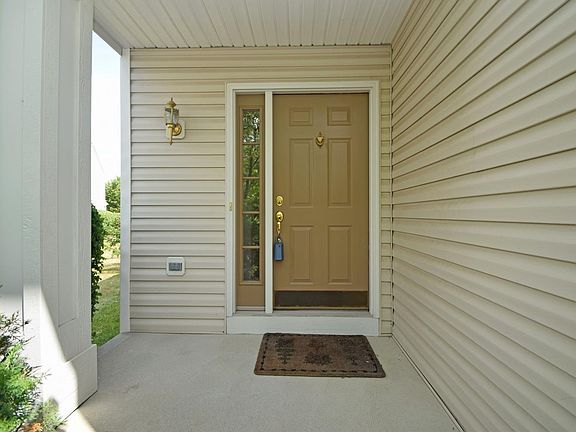 2nd image of 6614 Eagle View Dr