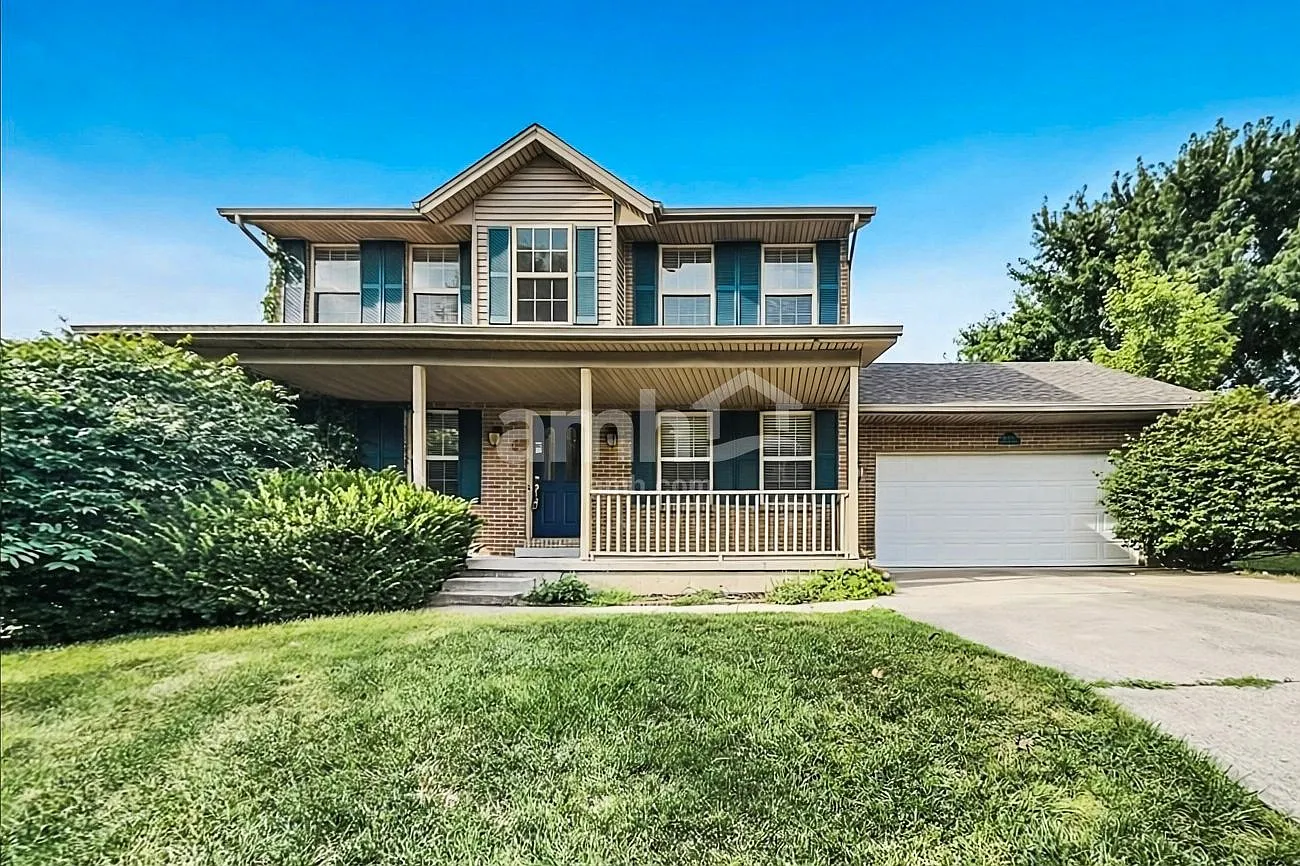 3 bed, 2.5 bath, 1822 sqft, $2,495 — Photo 1