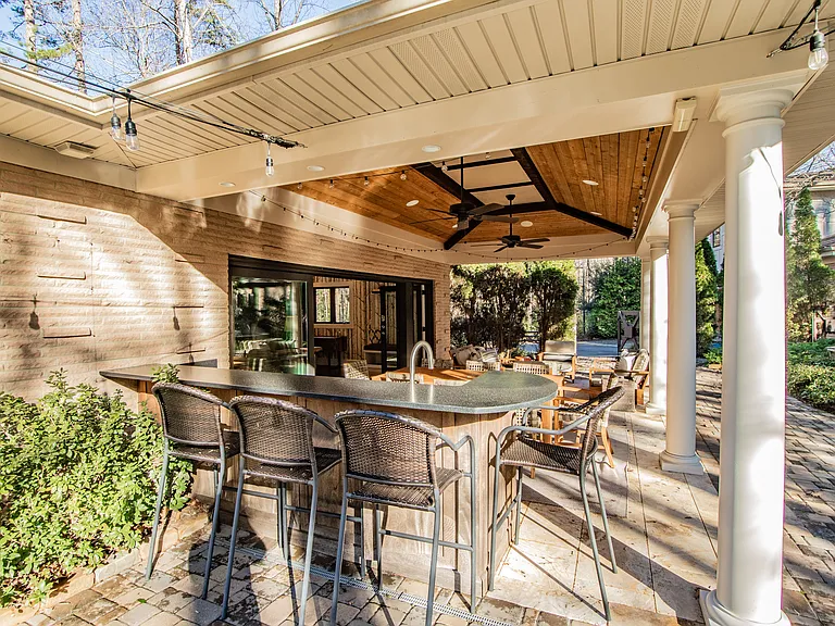 3911 Lakeside Dr — Photo 33