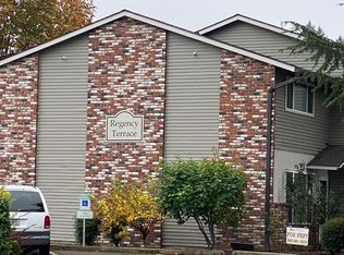 414 E 9th St APT 6, Newberg, OR 97132