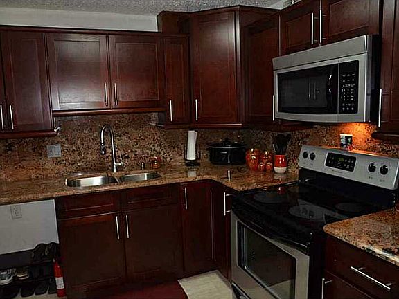 2nd image of 111 Golden Isles Dr APT G1
