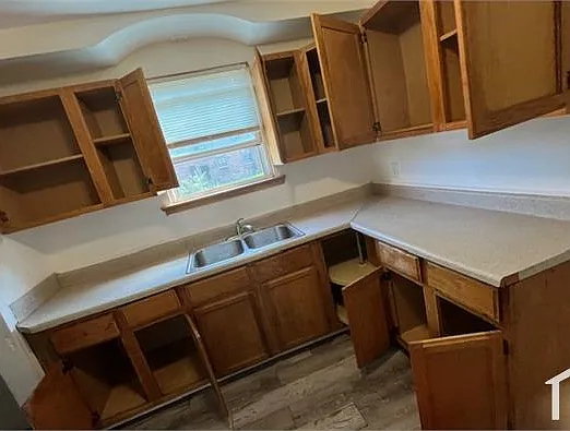 4 bed, $1,895 — Photo 4