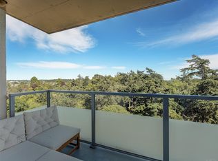 250 Douglas St #902, Victoria, BC V8V2P4