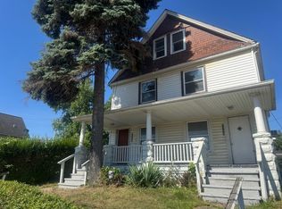 2958 E 71 ST, Cleveland, OH 44104