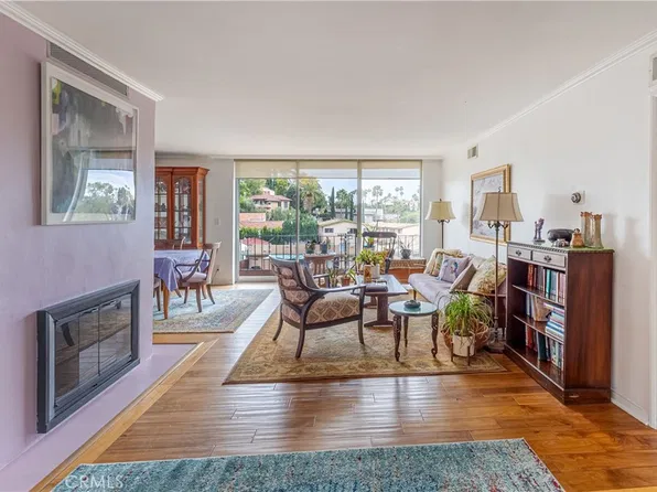 2260 N Cahuenga Blvd APT 401, Los Angeles, CA 90068