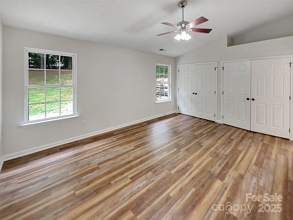 5th image of 12307 Poplar Forest Dr