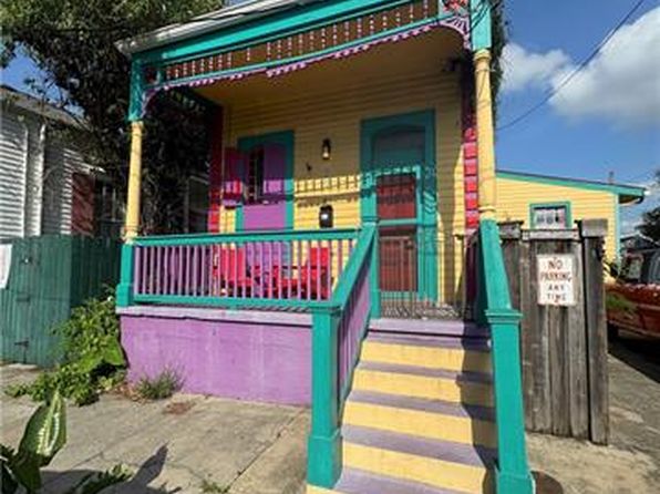 701 Louisa St