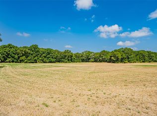 3 Briar Rd, Azle, TX 76020