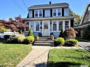 19 Vernon Ave, Rockville Centre, NY 11570
