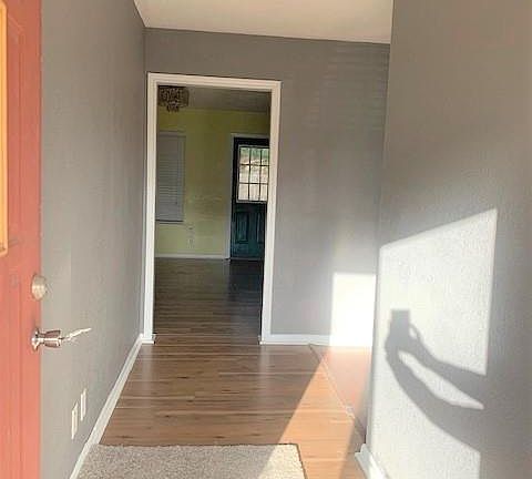 2nd image of 813 S 17th St