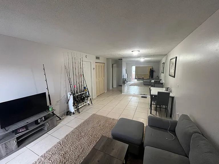 365 NE 125th St #301 — Photo 7