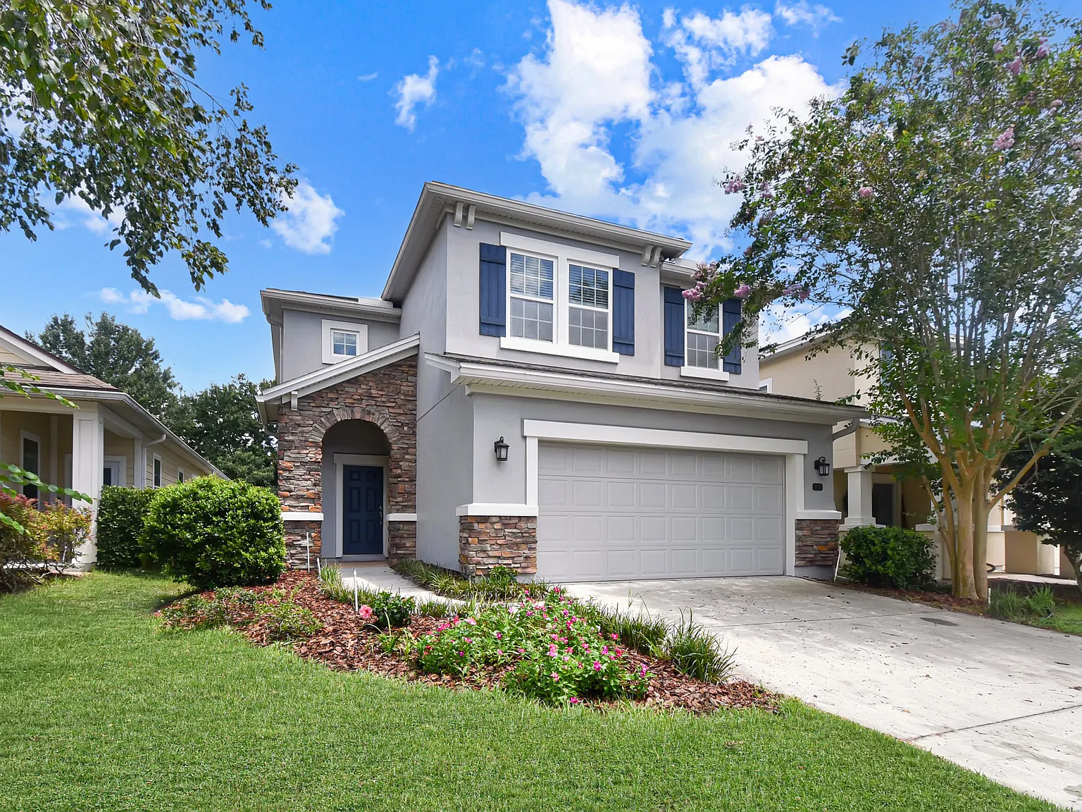 3 bed, 2.5 bath, 2564 sqft, $3,500 — Photo 3