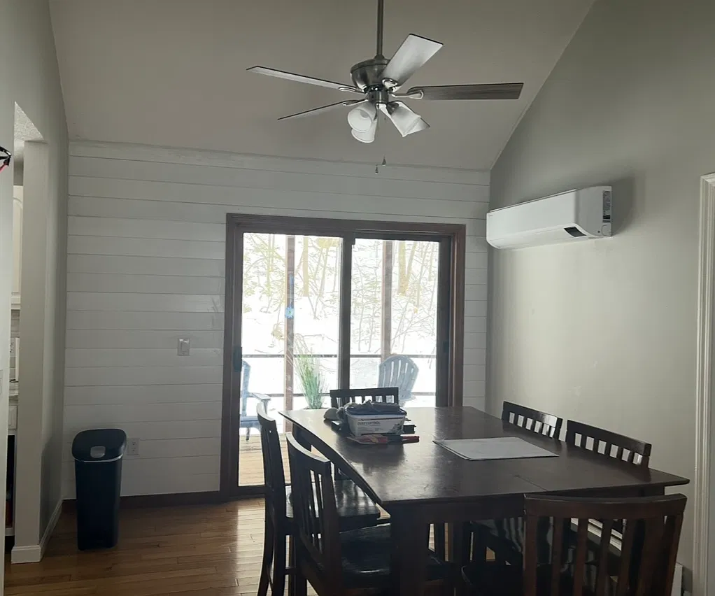 3 bed, 1300 sqft, $3,100 — Photo 4