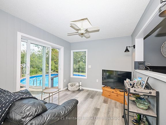 5th image of 15 Malkin Ave