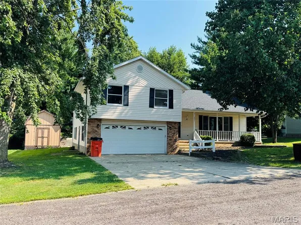 2021 Brian St, Vandalia, IL 62471