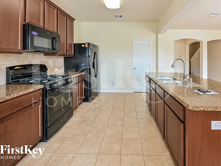 10502 Lake Of The Ozarks Dr — Photo 9