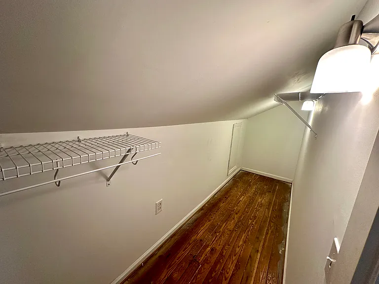111 Alice St — Photo 13