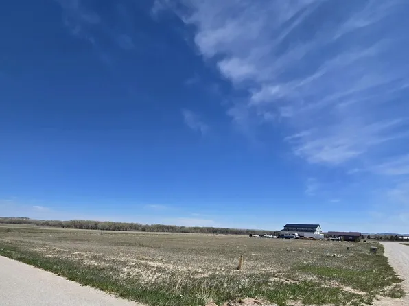 195 Lazy Pants Loop, Glendo, WY 82213