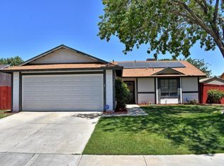 1329 Weber Way, Lancaster, CA 93535
